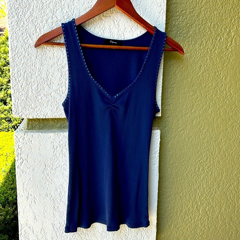 Express ribbed tank with rhinestones
